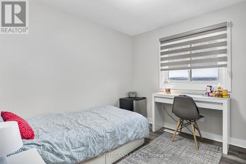 43 Beechmount Crescent, London South (South X), ON - Indoor Photo Showing Bedroom