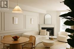 302 - 1 RIPLEY AVENUE  Toronto, ON M6S 4Z6