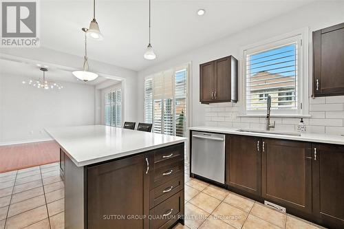 167 Alessio Drive, Hamilton, ON - Indoor Photo Showing Kitchen