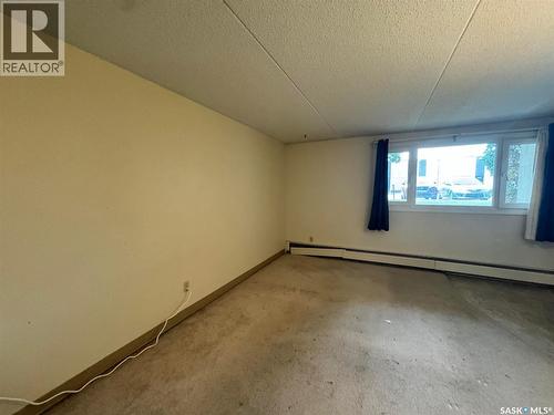 12 19 Centennial Street, Regina, SK - Indoor Photo Showing Other Room