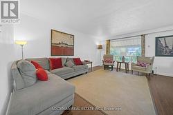 183 MAXOME AVENUE  Toronto, ON M2M 3L1