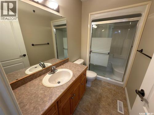402 2909 Arens Road E, Regina, SK - Indoor Photo Showing Bathroom