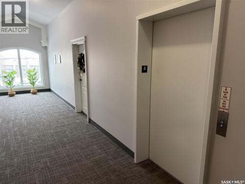 402 2909 Arens Road E, Regina, SK - Indoor Photo Showing Other Room