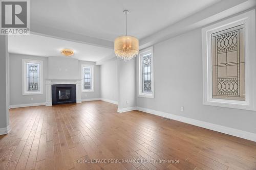 508 Yellow Birch Street, Ottawa, ON - Indoor Photo Showing Living Room With Fireplace