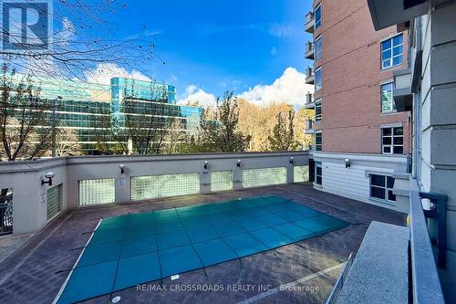 210 - 10 Old York Mills Road, Toronto, ON - Outdoor