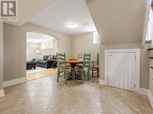 1885 Hindhead Road, Mississauga, ON - Indoor