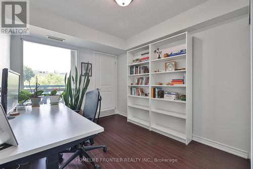 201 - 920 Sheppard Avenue W, Toronto, ON - Indoor Photo Showing Office
