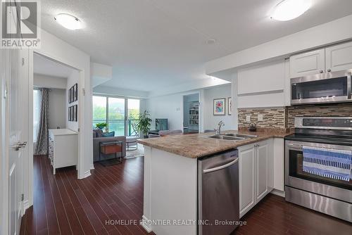 201 - 920 Sheppard Avenue W, Toronto, ON - Indoor Photo Showing Kitchen With Double Sink