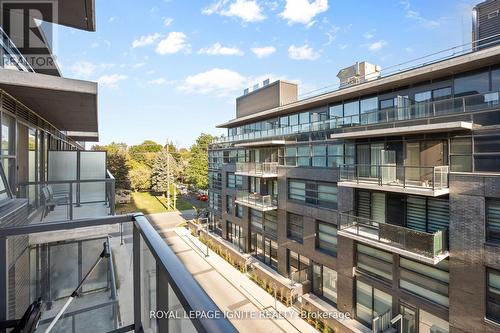 414 - 1604 Charles Street, Whitby, ON - Outdoor