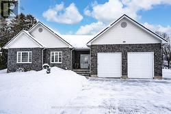 222 GLENN AVENUE  Innisfil, ON L9S 1C4