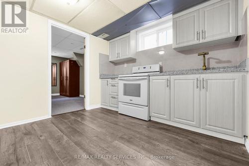 368 Upper Kenilworth Avenue, Hamilton, ON - Indoor Photo Showing Kitchen
