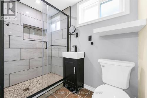 368 Upper Kenilworth Avenue, Hamilton, ON - Indoor Photo Showing Bathroom