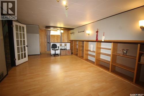 724 4Th Street E, Shaunavon, SK - Indoor Photo Showing Other Room