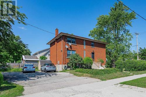228 CONNAUGHT STREET  Kitchener, ON N2C 1B3