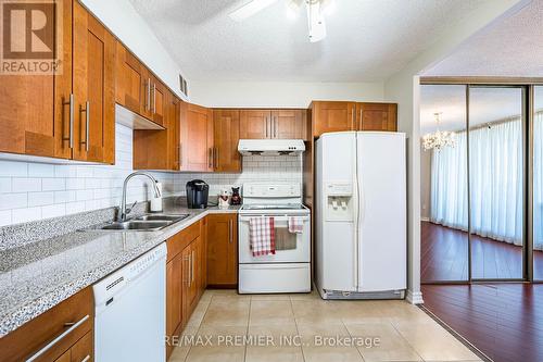 2308 - 75 Graydon Hall Drive, Toronto, ON - Indoor Photo Showing Kitchen With Double Sink