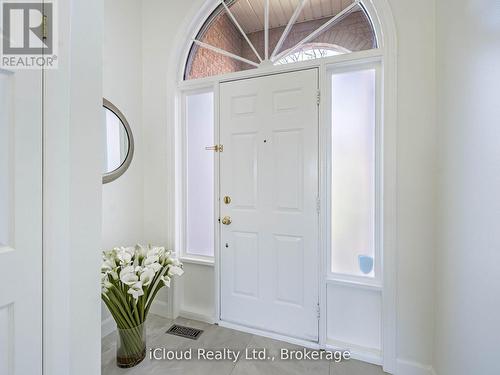 16 - 1100 Queens Avenue, Oakville, ON - Indoor Photo Showing Other Room