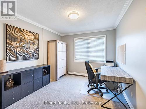 16 - 1100 Queens Avenue, Oakville, ON - Indoor Photo Showing Other Room