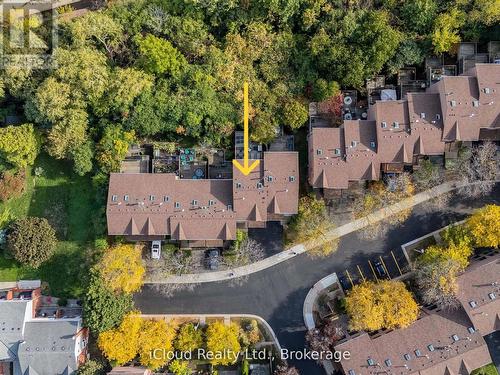 16 - 1100 Queens Avenue, Oakville, ON - Outdoor With View