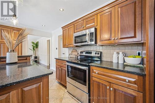4069 Lakeshore Road, Burlington, ON - Indoor Photo Showing Kitchen