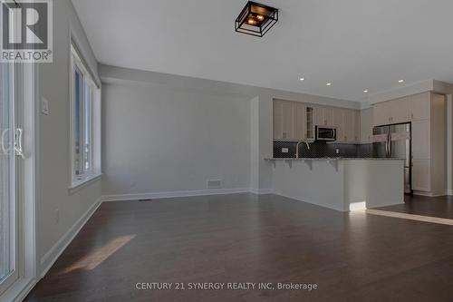 708 Taliesin Crescent, Ottawa, ON - Indoor Photo Showing Kitchen