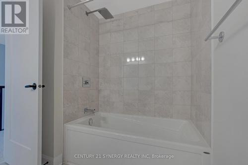 708 Taliesin Crescent, Ottawa, ON - Indoor Photo Showing Bathroom
