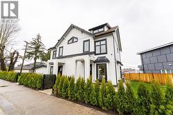1 2837 OLIVER CRESCENT  Vancouver, BC V6L 1T1