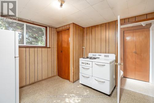 543 Pinegrove Road, Oakville (Wo West), ON - Indoor