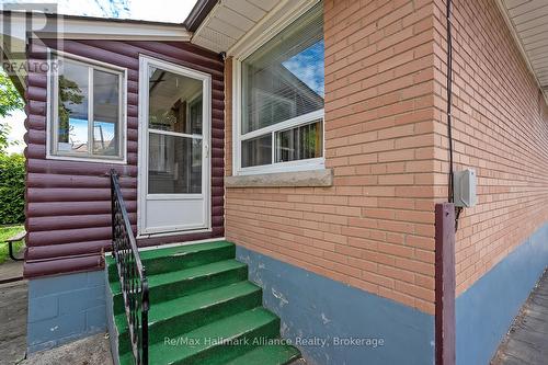 543 Pinegrove Road, Oakville (Wo West), ON - Outdoor With Exterior