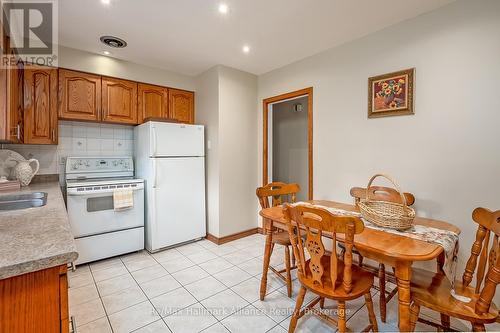 543 Pinegrove Road, Oakville (Wo West), ON - Indoor Photo Showing Kitchen