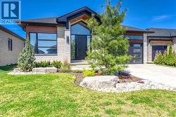 616 MEAD COURT  Sarnia, ON N7W 0B5