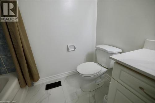 619 Wild Ginger Avenue Unit# A3, Waterloo, ON - Indoor Photo Showing Bathroom