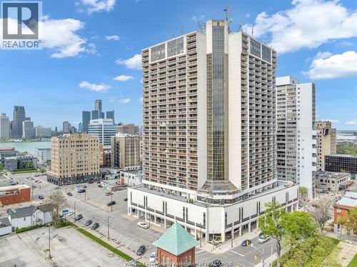 150 PARK West Unit# 708  Windsor, ON N9A 7A2