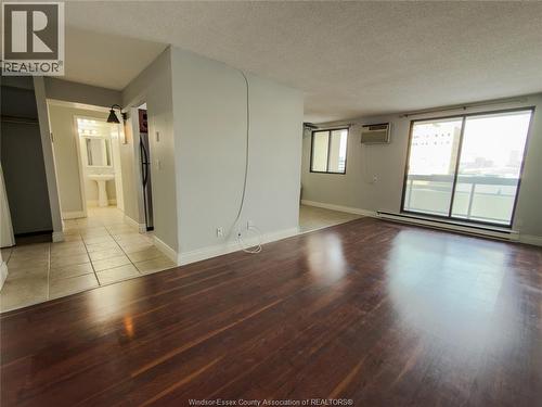 150 Park West Unit# 708, Windsor, ON - Indoor Photo Showing Other Room