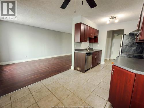 150 Park West Unit# 708, Windsor, ON - Indoor Photo Showing Kitchen