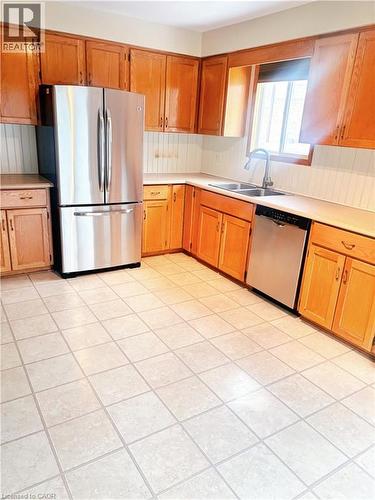 108 Jackpine Place, Waterloo, ON - Indoor Photo Showing Kitchen With Double Sink