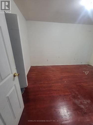 7335 Darcel Avenue, Mississauga, ON - Indoor Photo Showing Other Room