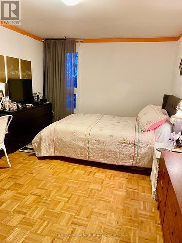 14 - 23 Four Winds Drive, Toronto, ON - Indoor Photo Showing Bedroom