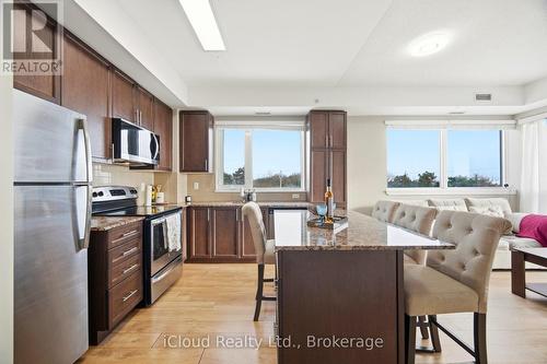 307 - 1284 Guelph Line, Burlington, ON - Indoor Photo Showing Kitchen