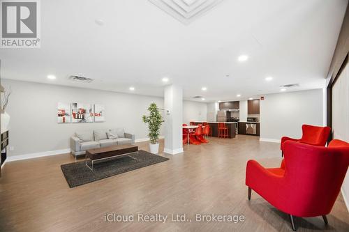 307 - 1284 Guelph Line, Burlington, ON - Indoor