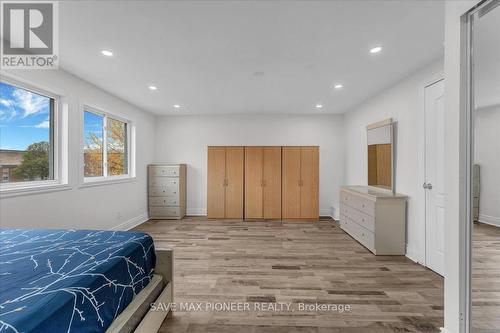 11 Great Oak Court, Brampton, ON - Indoor Photo Showing Bedroom