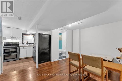 11 Great Oak Court, Brampton, ON - Indoor Photo Showing Other Room