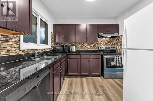 11 Great Oak Court, Brampton, ON - Indoor Photo Showing Kitchen With Double Sink