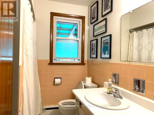 860 Francis Road, Burlington, ON - Indoor Photo Showing Bathroom