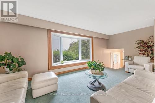 70 Sawmill Road, Haldimand, ON - Indoor Photo Showing Living Room
