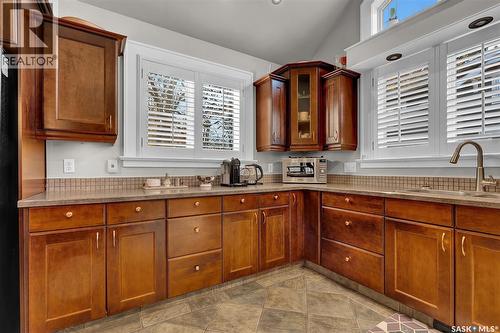 2736 Regina Avenue, Regina, SK - Indoor Photo Showing Kitchen
