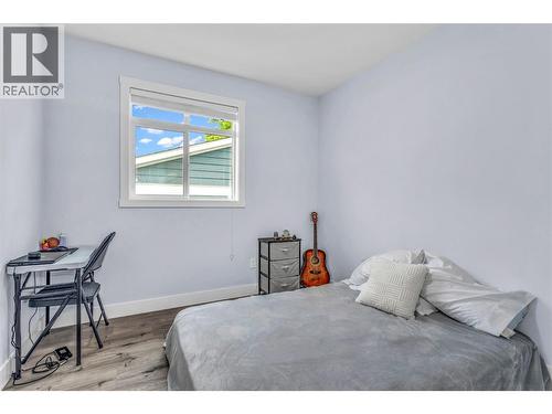 782 Coopland Crescent Unit# 1, Kelowna, BC - Indoor Photo Showing Bedroom