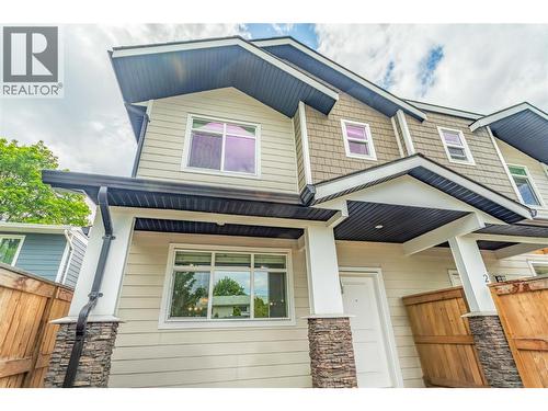 782 Coopland Crescent Unit# 1, Kelowna, BC - Outdoor With Exterior