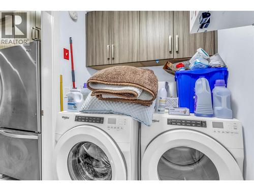 782 Coopland Crescent Unit# 1, Kelowna, BC - Indoor Photo Showing Laundry Room
