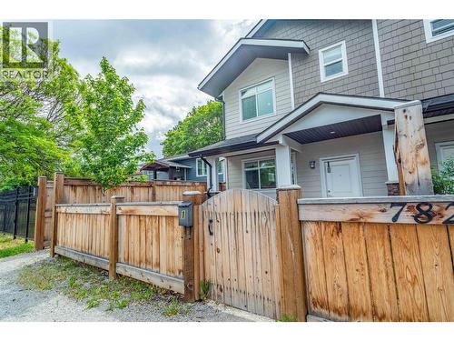 782 Coopland Crescent Unit# 1, Kelowna, BC - Outdoor