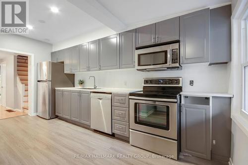 231 St Andrew Street, Ottawa, ON - Indoor Photo Showing Kitchen